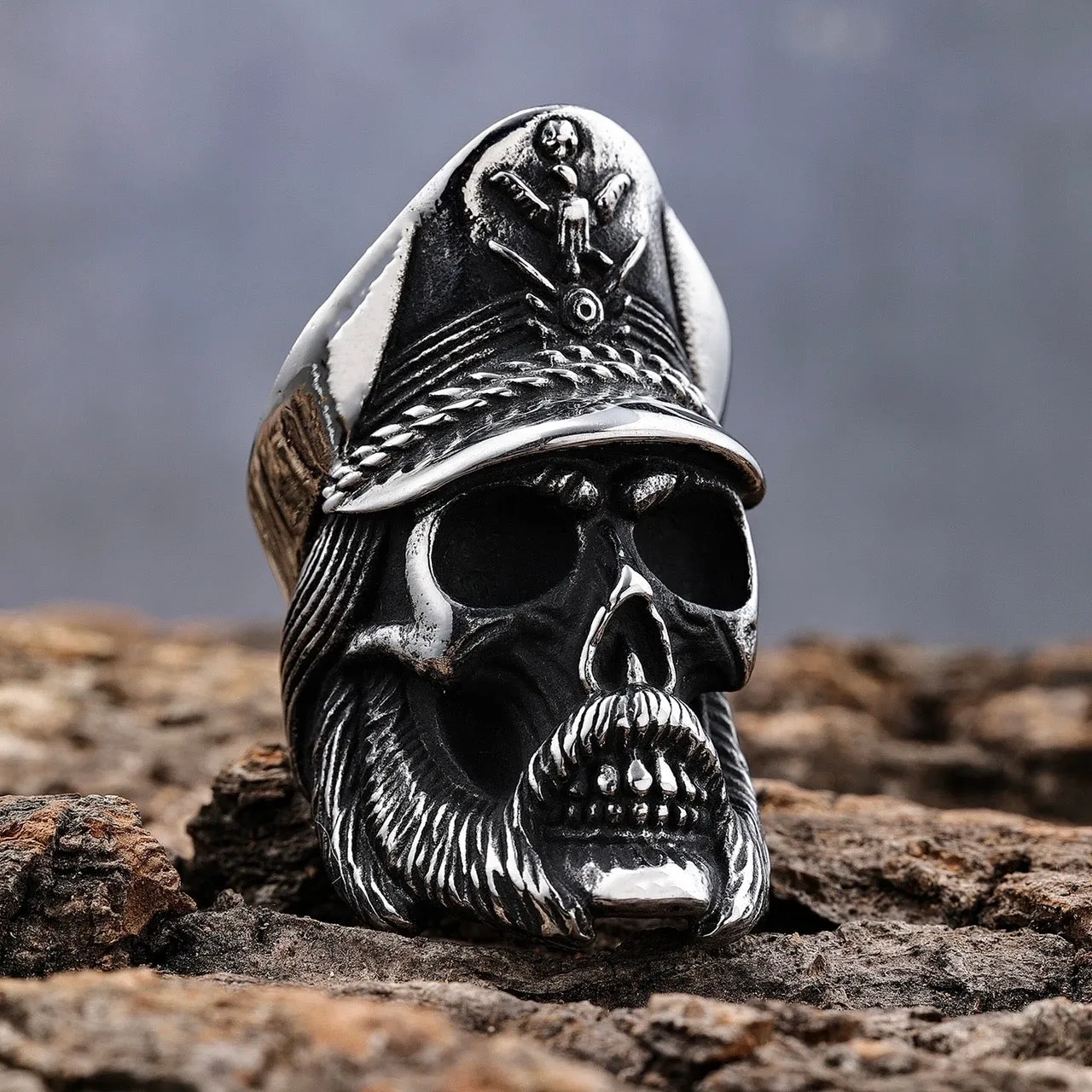 Bone Crusher - Admiral Skull - R09