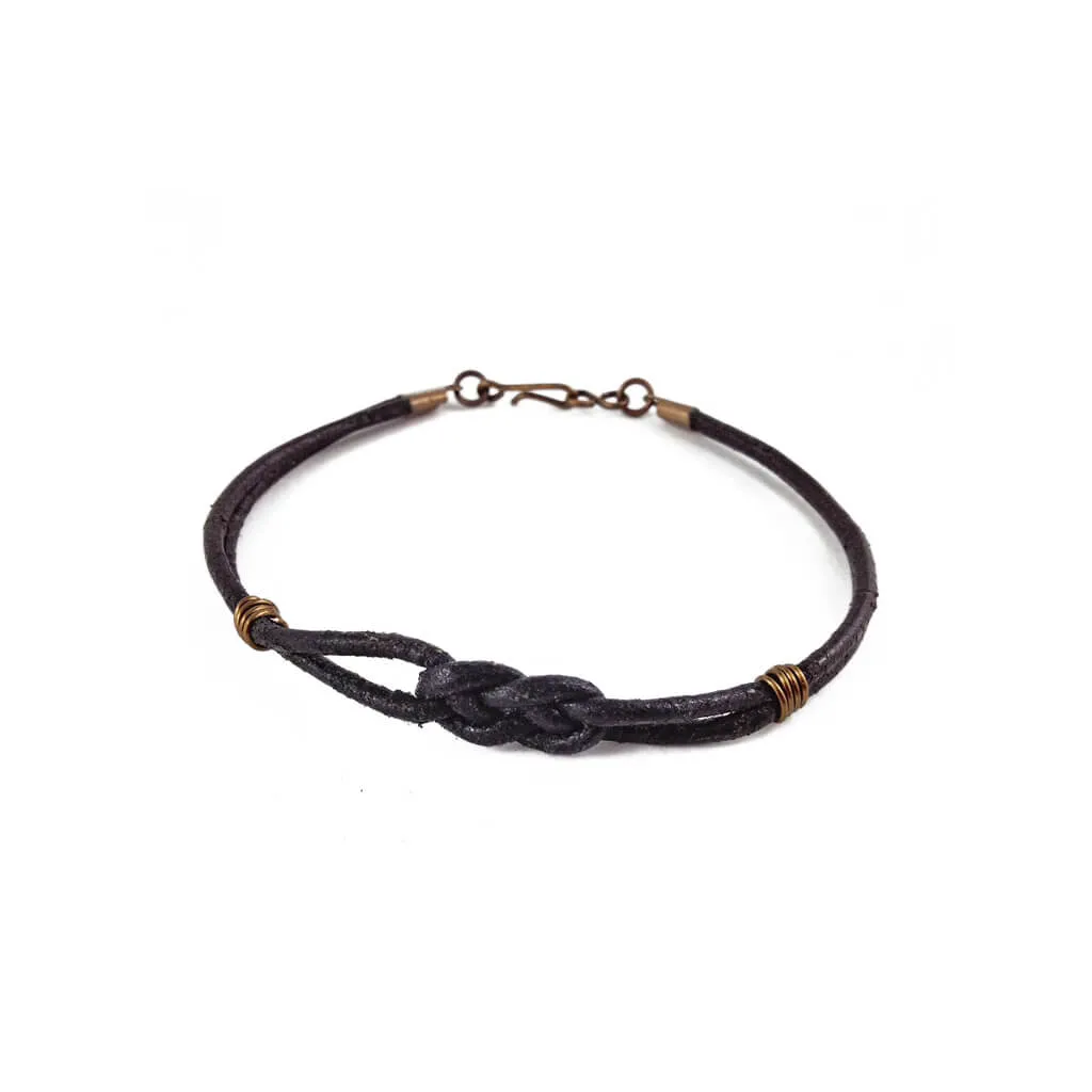 carrick bend // simple black leather knot friendship bracelet