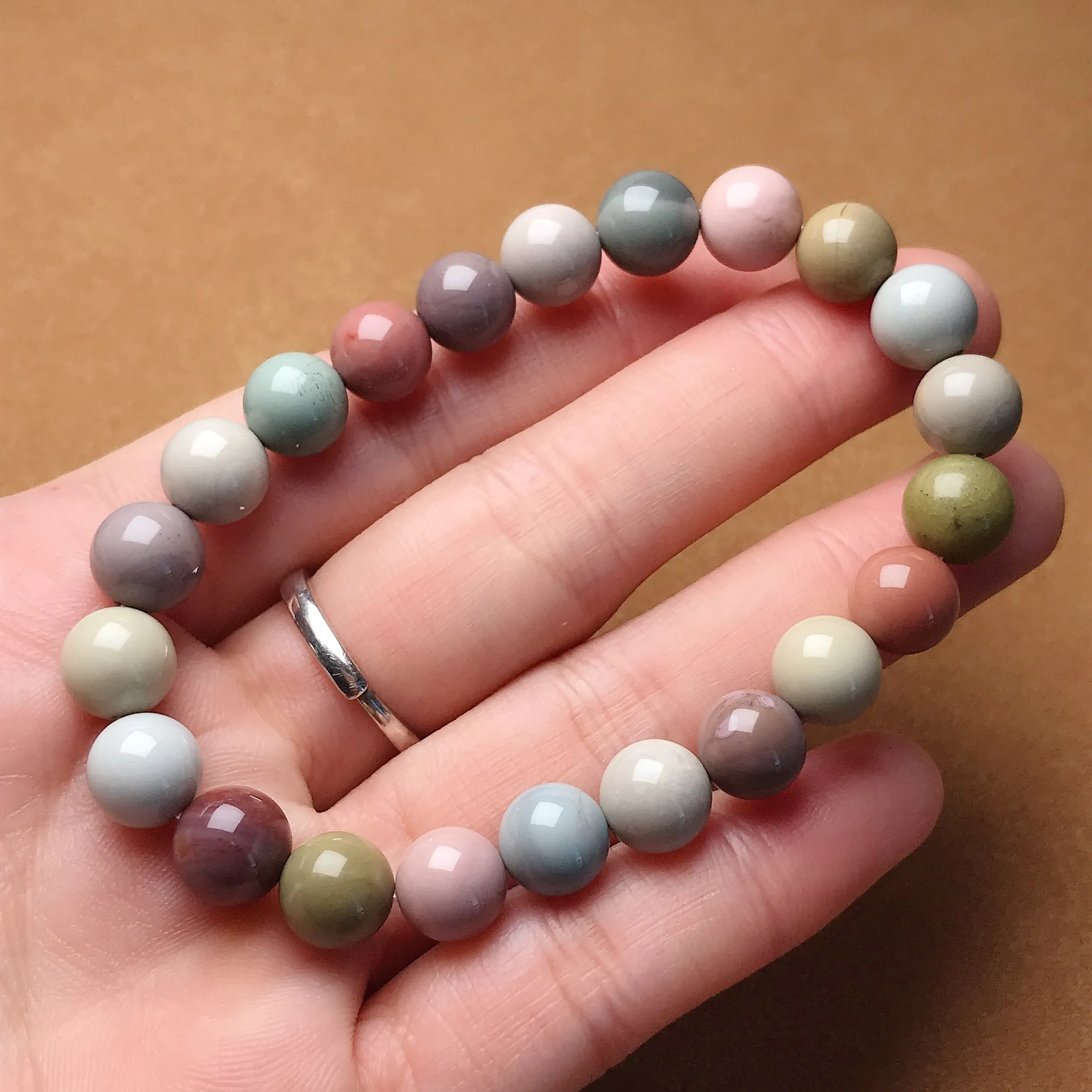 Creamy Macaron Color 8.6mm Alashan Agate Beaded Bracelet High-quality Healing Stone from Mongolia