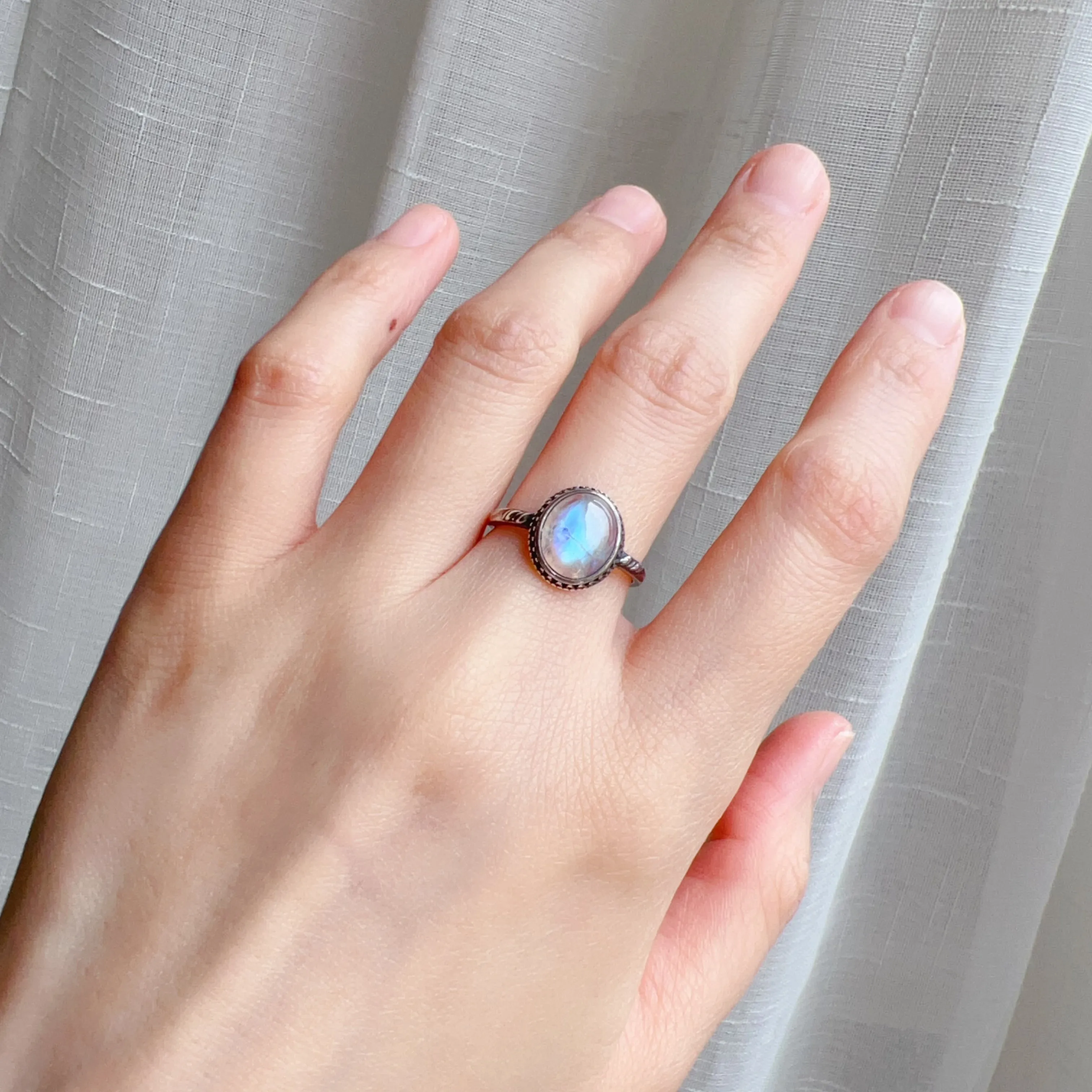 High Quality Blue Moonstone Ring Handmade with 7.7x9.5mm Cabochon 925 Sterling Silver