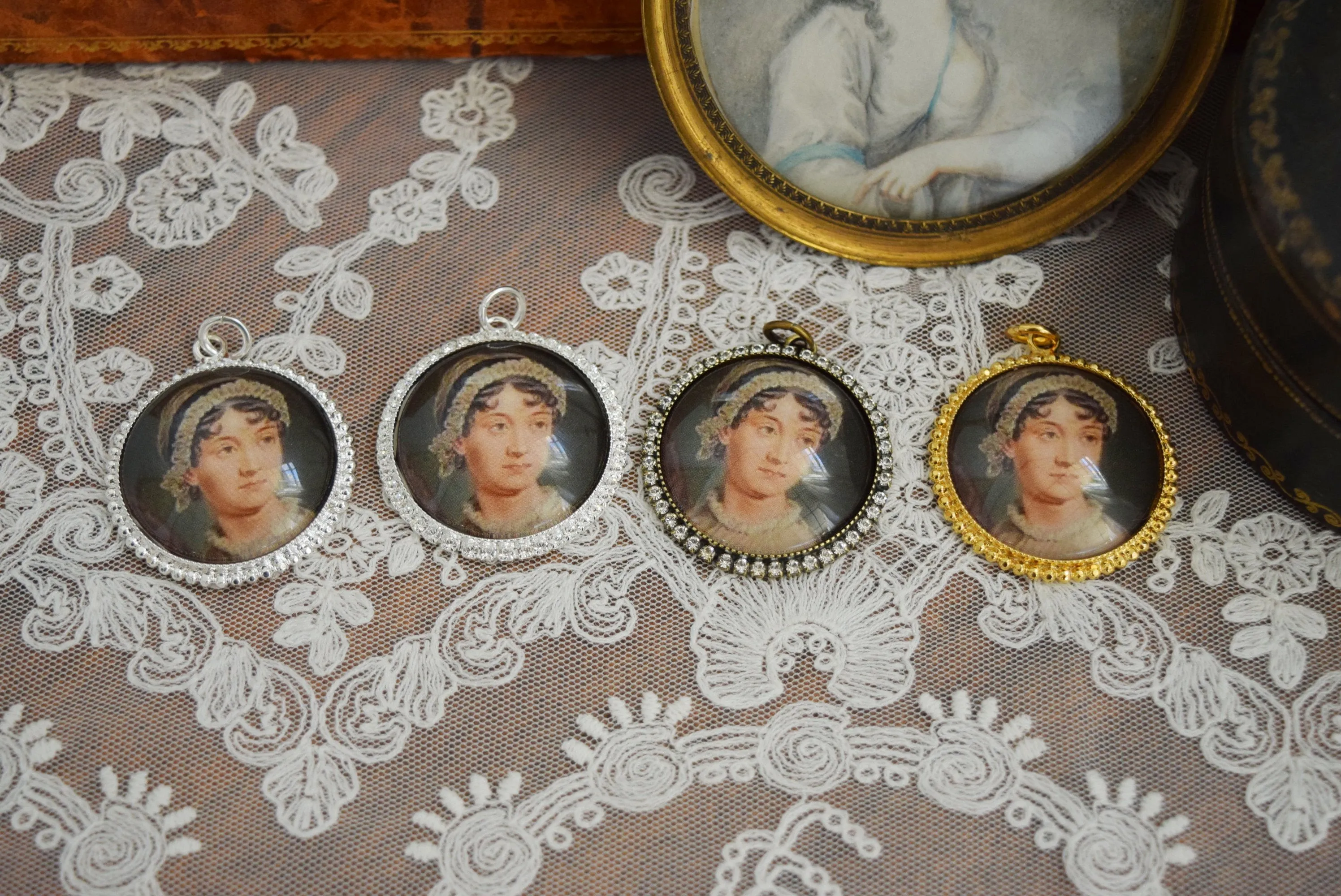 Miniature Portrait - Large Round - Jane Austen