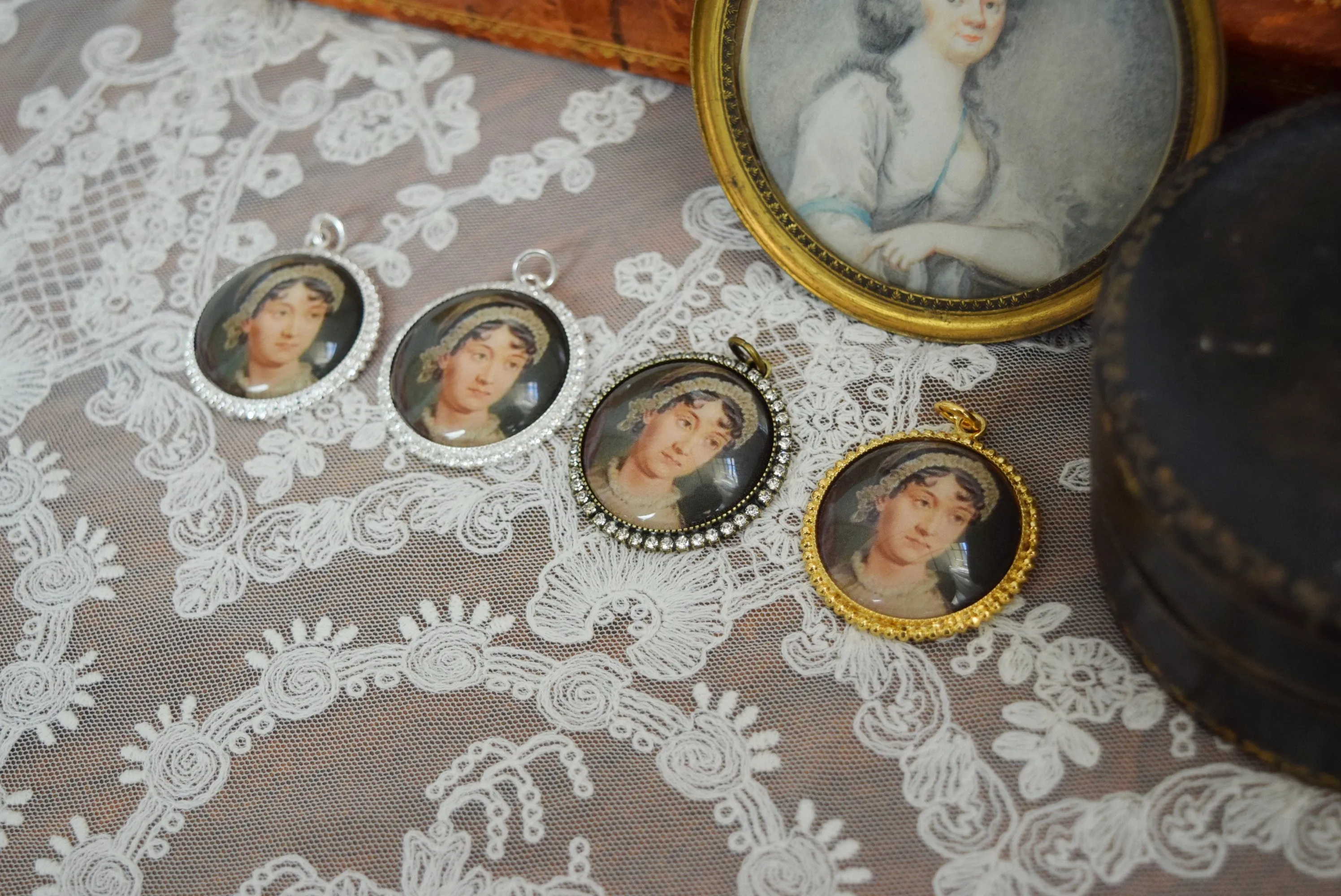 Miniature Portrait - Large Round - Jane Austen