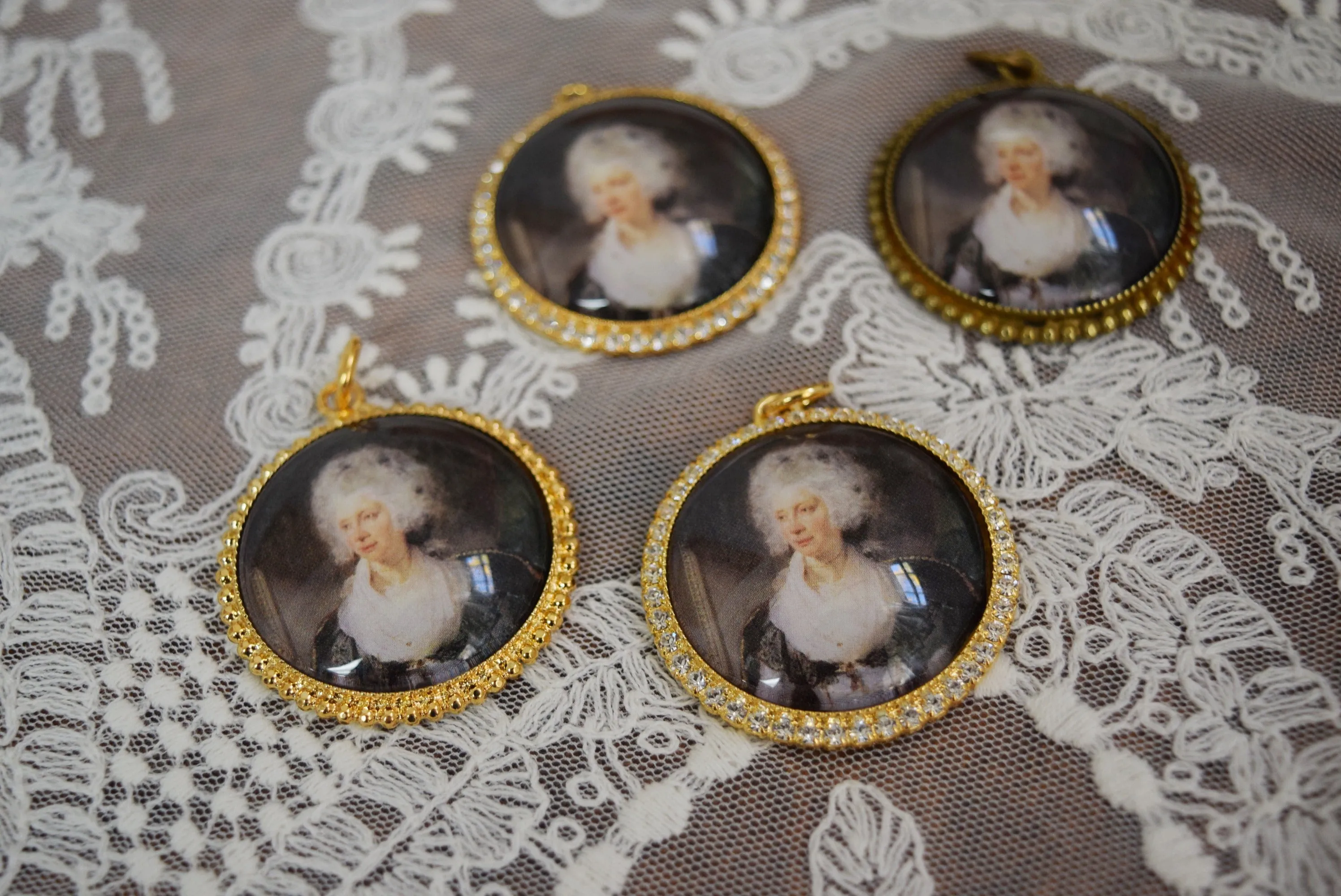 Miniature Portrait - Large Round - Queen Charlotte