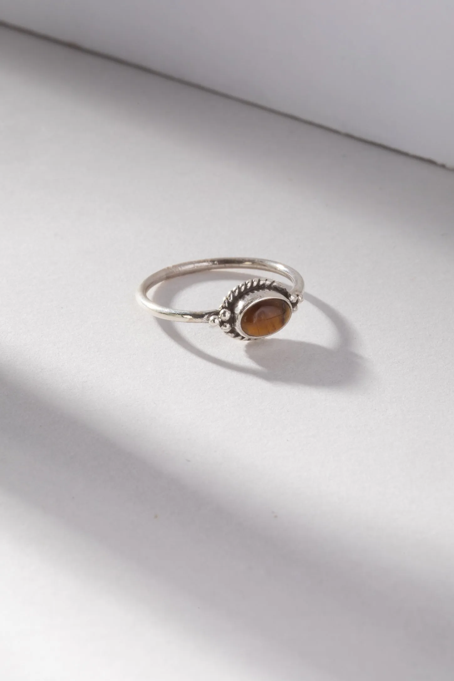 Oval Gemstone Midi Ring