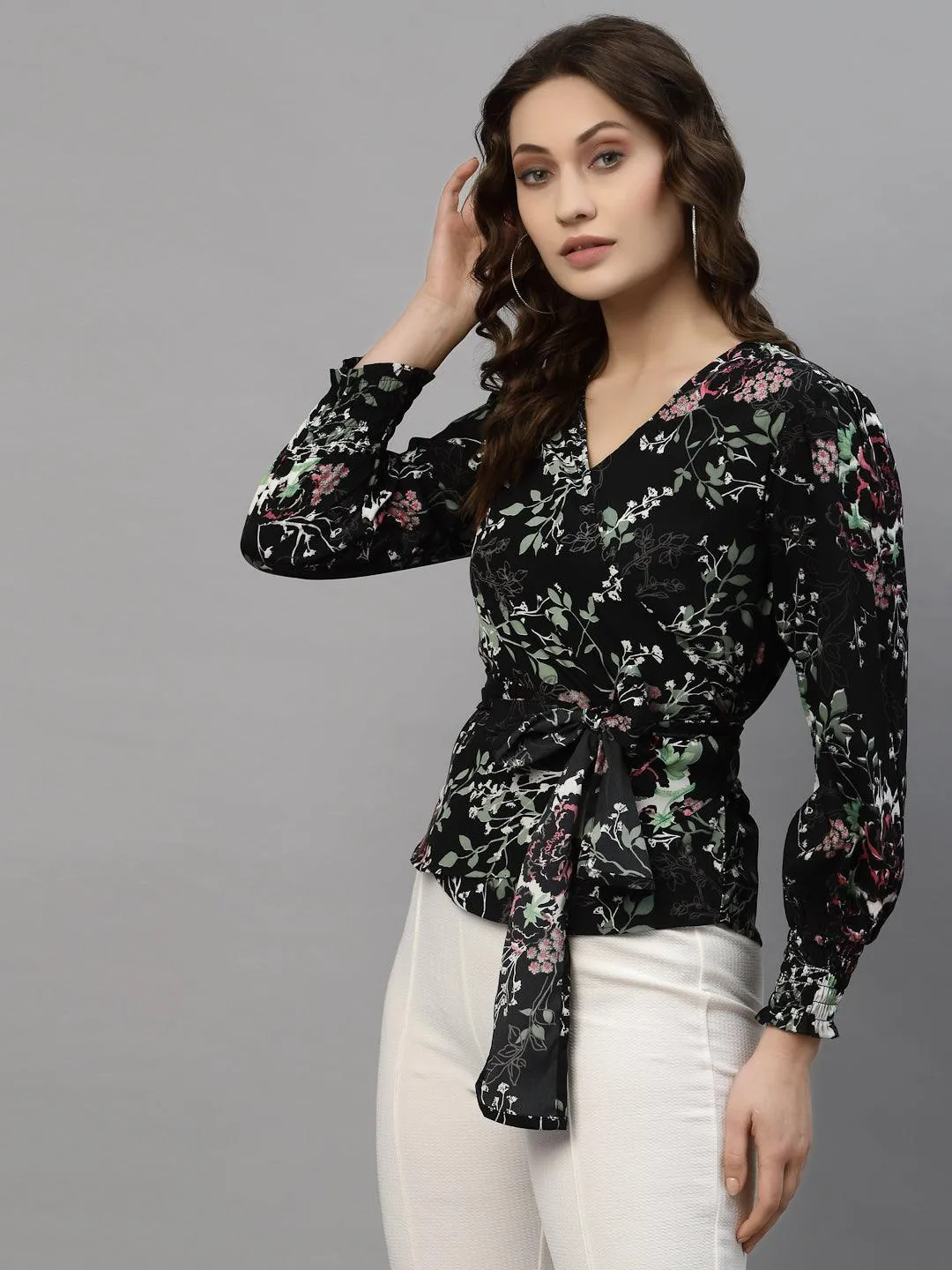 Style Quotient Women Black and multi Floral Printed Polycrepe Smart Casual Top