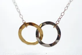 Wholesale Love Knot Necklace, 18k Gold Rings,Gold Silver connected circles Necklace,hammered circle links,Linked Rings Necklace